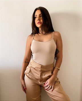 REGATA COM SUTIÃ EMBUTIDO (COMPRE 1 LEVE 3)